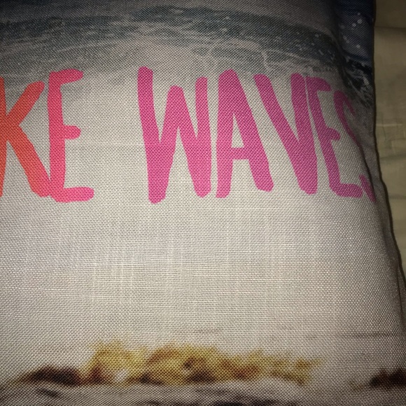 Graphic quote throw pillow case. Make waves. New - Picture 2 of 4